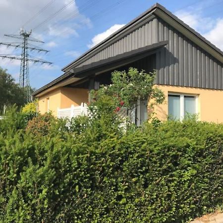 Komfortables Einzelhaus Mit Garten Halstenbek Екстер'єр фото